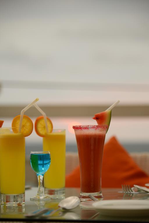 Lazaani Hotel Colombo Buitenkant foto