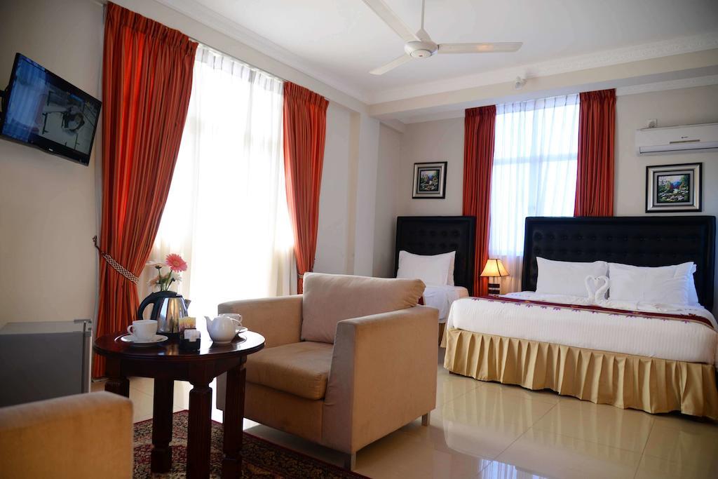 Lazaani Hotel Colombo Kamer foto