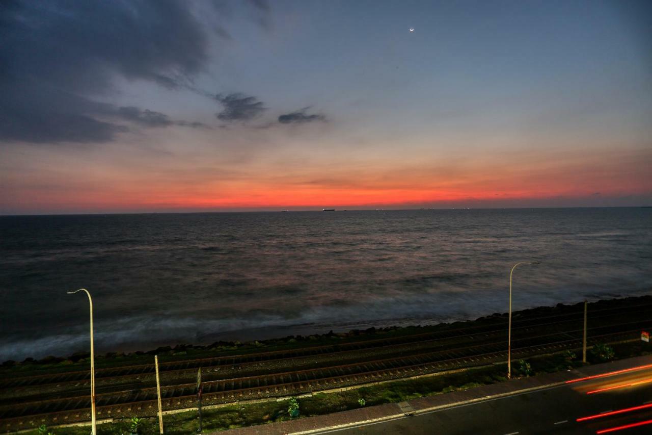 Lazaani Hotel Colombo Buitenkant foto